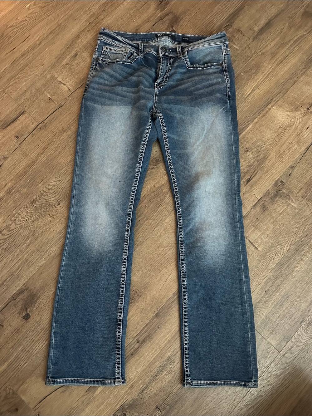 BKE Aden Men's Blue Straight-Leg Jeans with Faded Whiskering